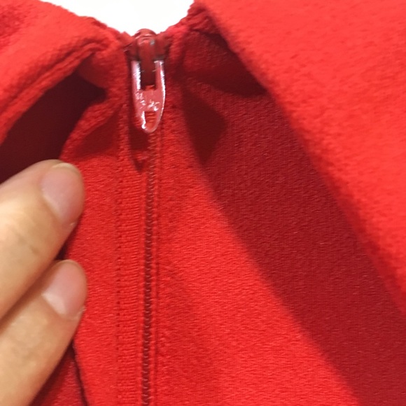 Vintage red dress by Lester Paul - Picture 5 of 8